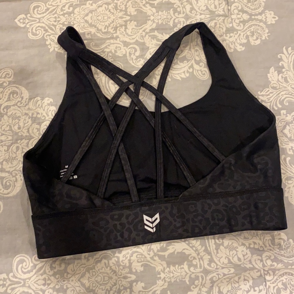 Medium sports bra
